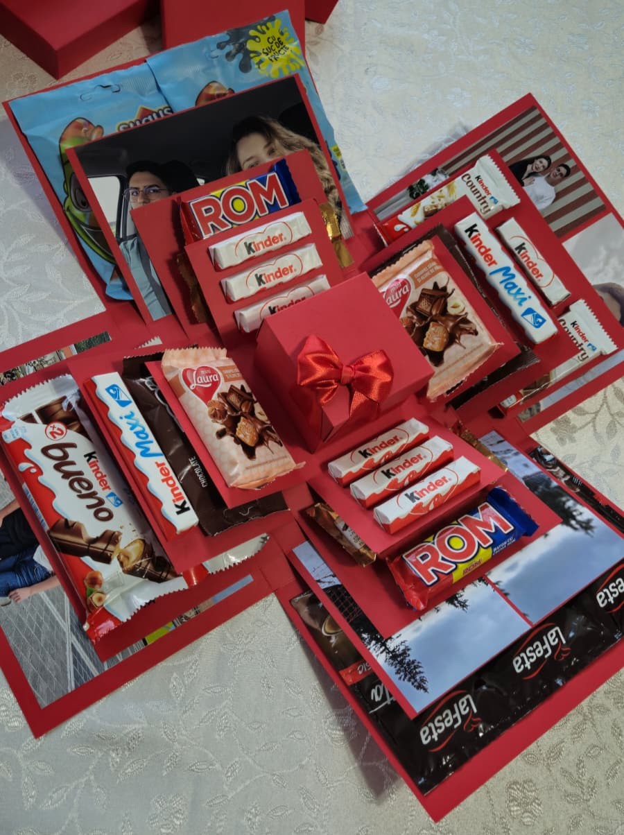 Explosion Gift Box