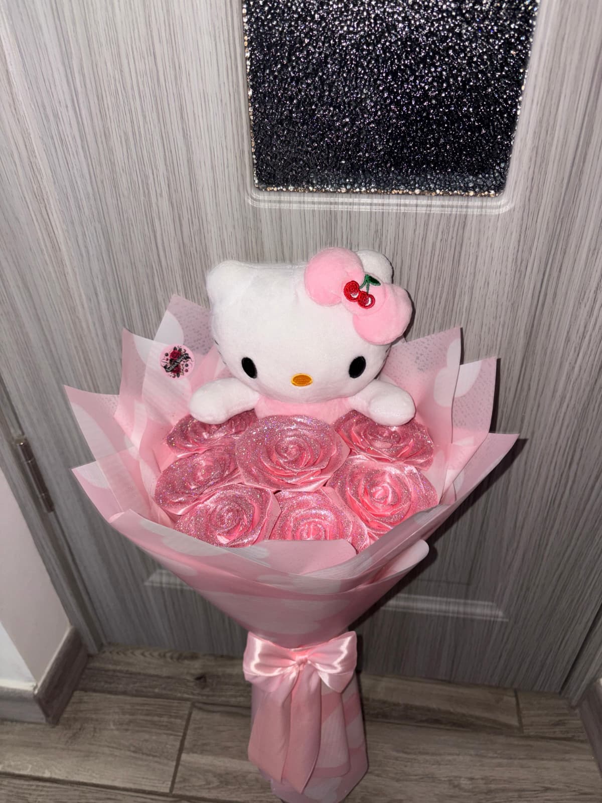 Buchet Mini 7 Hello Kitty Glamour Baby Pink